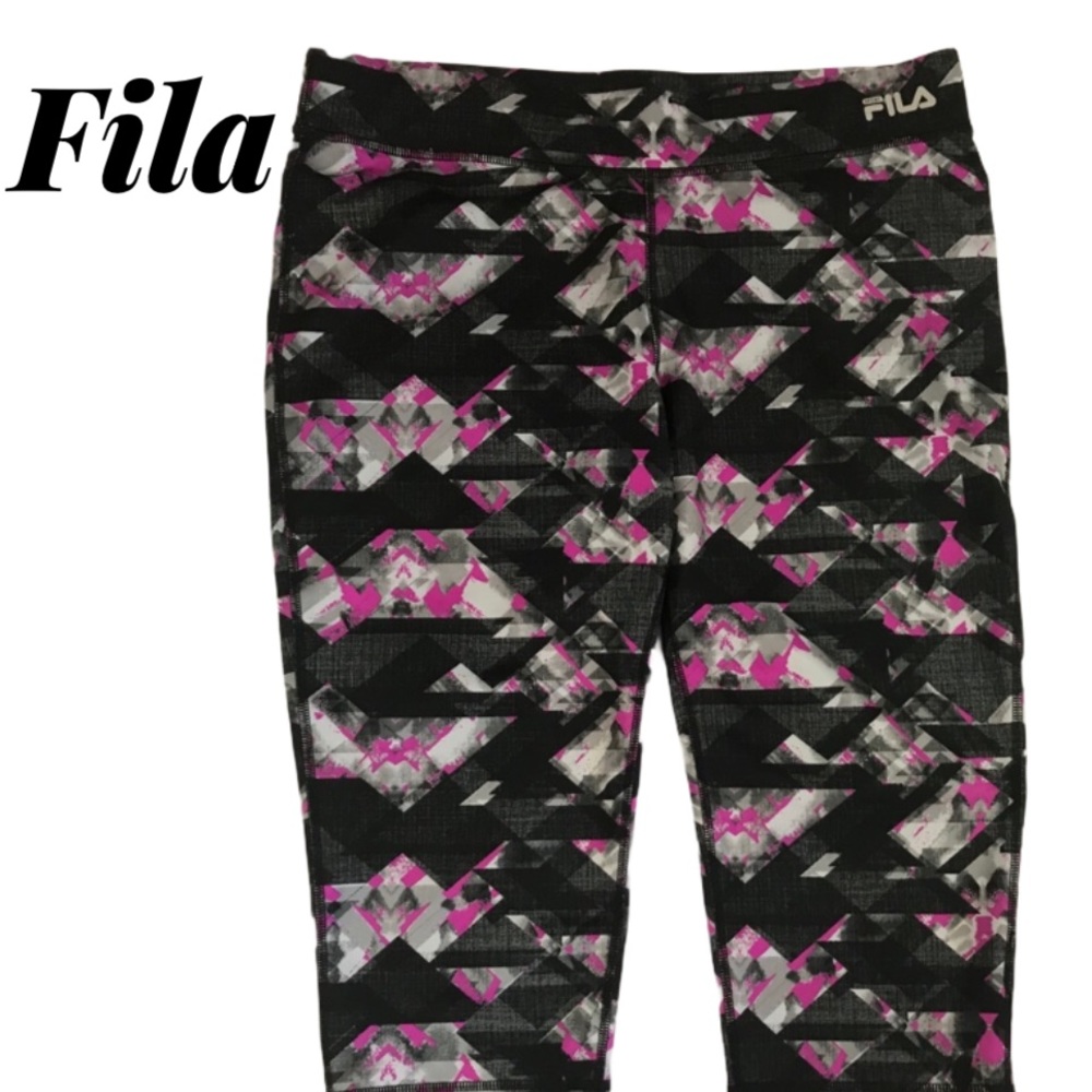 Fila Capris Purple &  Black Abstract  Print L